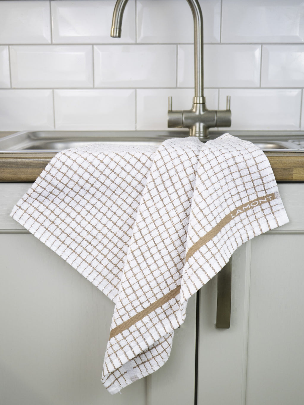 Poli-Dri Classic tea towel in Brown, 100% cotton terry check with woven border
