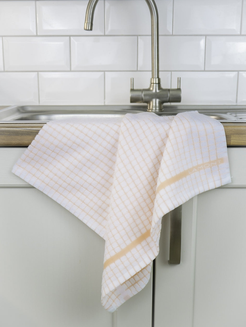 Poli-Dri Classic tea towel in Peach, 100% cotton terry check with woven border